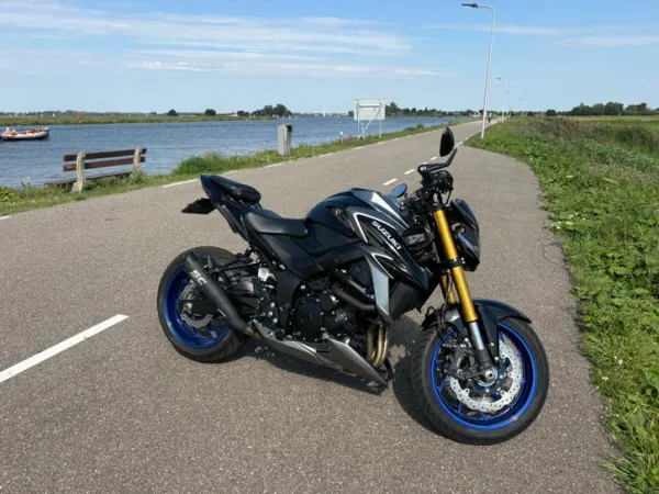 2020 Suzuki GSX S 750 (12-2020) Dealer Onderhouden - € 8.175 (1/1)