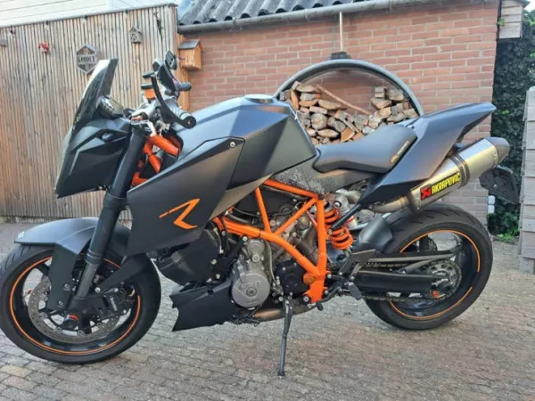 2007 KTM 990 Super Duke R, Superduke, Akrapovic, Grote Beurt - € 4.250 · Bieden (1/1)