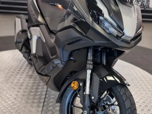 2025 Honda ADV 350 - €7,999 · Bidding (1/1)