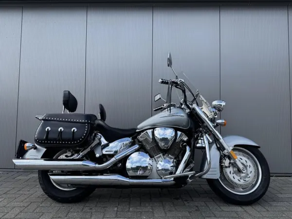 2005 Honda VTX 1300 Retro - € 5.890 (1/1)
