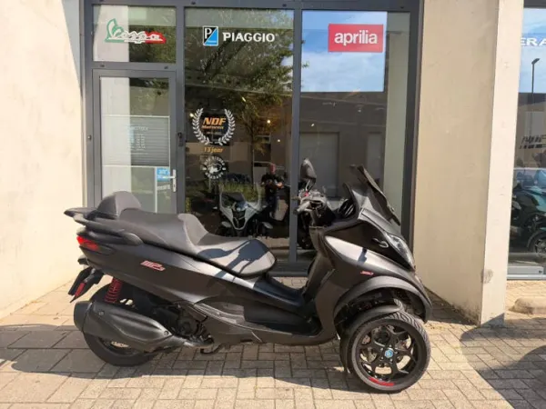 Bouwjaar onbekend Piaggio mp3 350 hpe abs asr autorijbewijs! - € 5.750 (1/1)