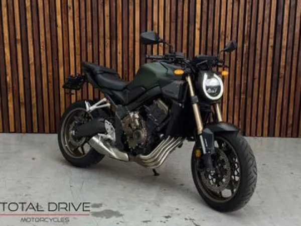 2024 Honda CB 650 R ECT - € 9.440 (1/1)