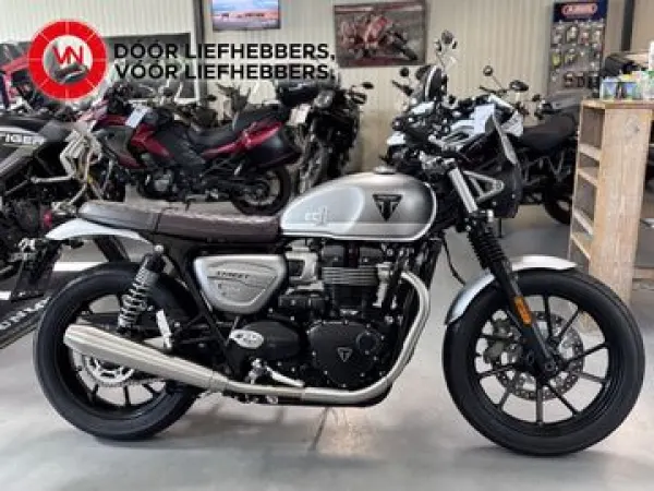 2022 Triumph Street Twin - € 9.290 (1/1)