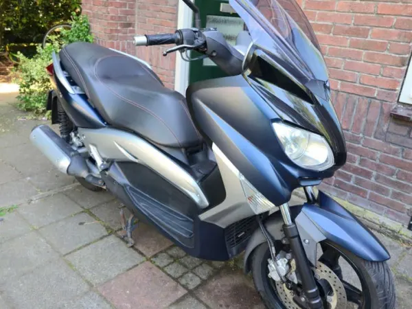 2013 Yamaha Motoren - €2,500 · Bidding (1/1)