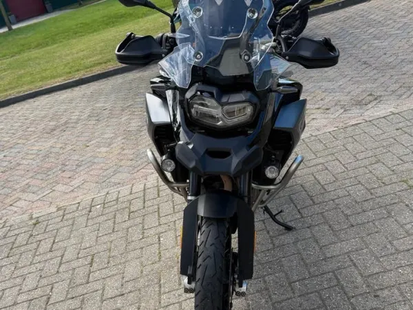Bouwjaar onbekend BMW F850 GS Adventure Triple Black 2022 met Topkoffer - € 10.750 · Bieden (1/1)