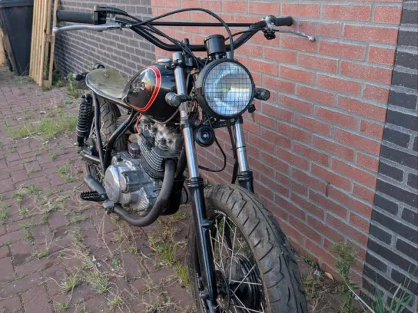 Bouwjaar onbekend Yamaha SR250 Street Tracker 1981-Hobbyproject - Gereserveerd (1/1)