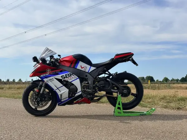 2011 Kawasaki Ninja ZX-10R - € 9.995 (1/1)