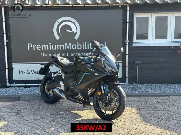 2023 Honda CBR 650 - € 10.450 (1/1)