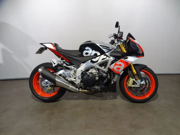 2016 Aprilia Tuono V4 1100 Factory - €11,490 (1/1)