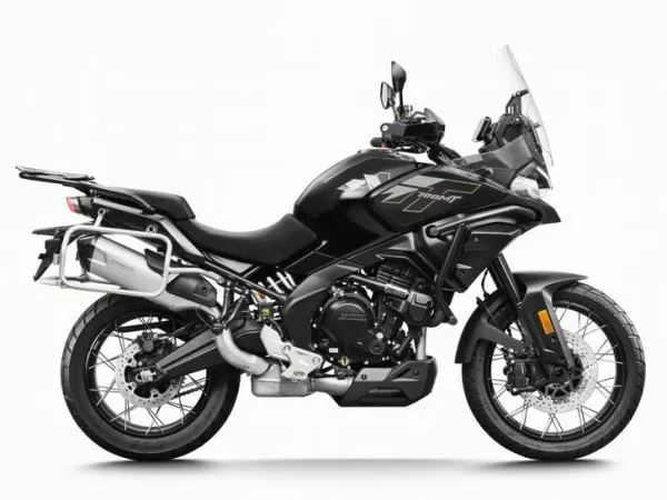 2026 Cfmoto 700 MT - € 7.999 (1/1)