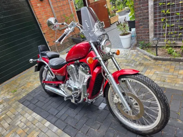 1993 Suzuki Intruder M 800 - € 1.650 (1/1)