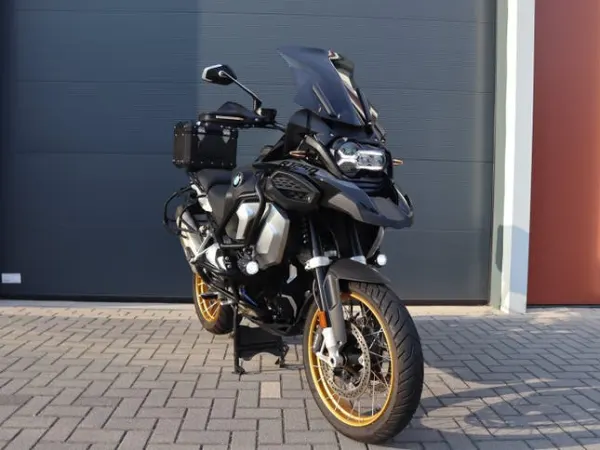 2024 BMW R 1250 GS Adventure Triple Black Ultimate Edition BTW’er - € 24.950 (1/1)