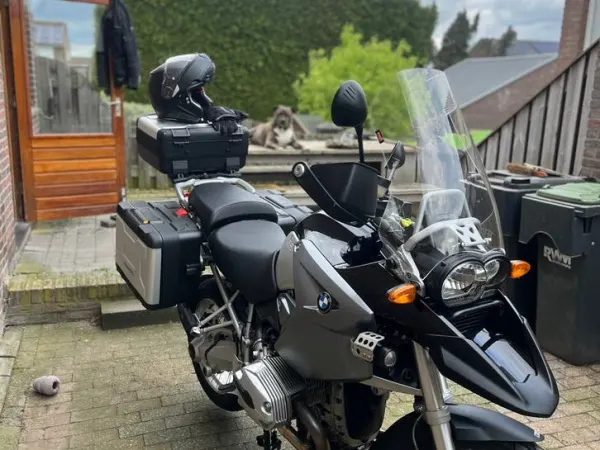 Year unknown BMW R 1200 GS-Toermotor met ABS en Handvatverwarming - €5,950 · Bidding (1/1)