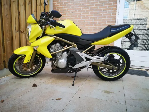 2008 Kawasaki ER-6 N - €2,800 · Bidding (1/1)