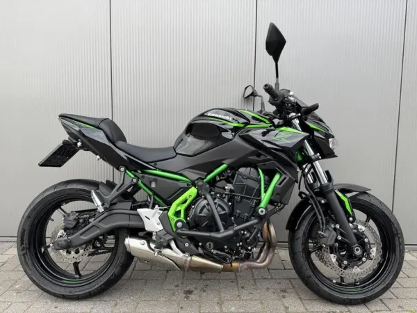 2025 Kawasaki Z650 - € 6.940 (1/1)