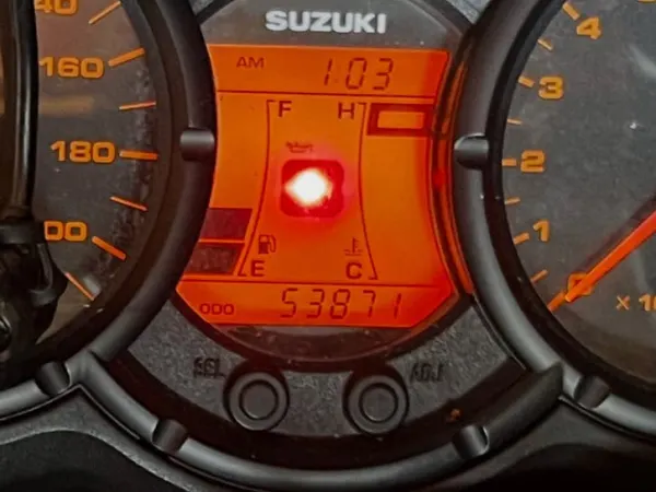 2009 Suzuki V-Strom 650 - € 3.790 · Bieden (1/1)