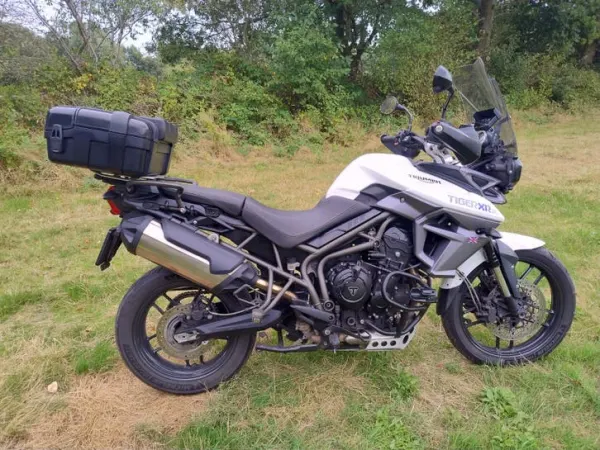 2015 Triumph Tiger 800 XRx-in Zeer Nette Staat 2015 Nederlands - € 5.250 · Bieden (1/1)