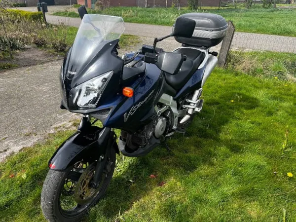 2002 Suzuki V-Strom 1000 - €2,995 · Bidding (1/1)