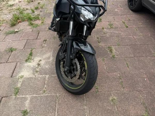 Year unknown Kawasaki Z650-Naked Bike met 31.480 km - €6,500 (1/1)
