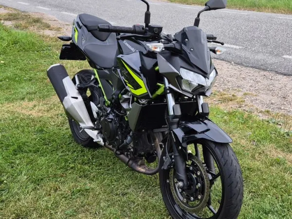 2021 Kawasaki Z 400 - € 4.800 · Bieden (1/1)