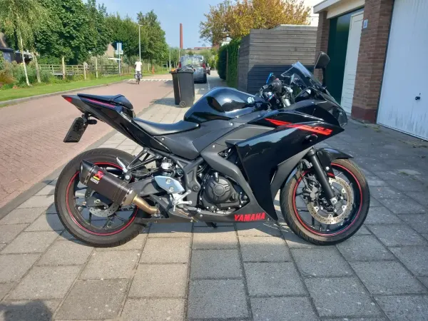 2015 Yamaha YZF-R3 - € 4.600 (1/1)