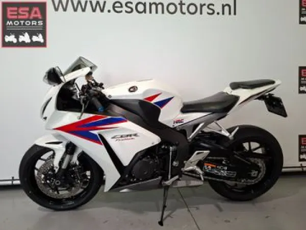 2013 Honda CBR 1000 RR Fireblade - €9,250 (1/1)