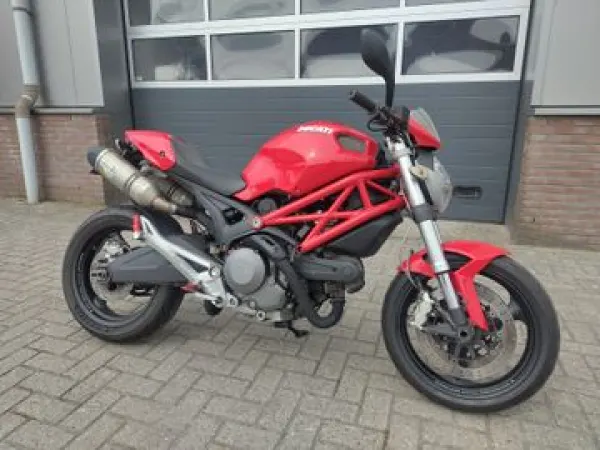 2008 Ducati Monster 696 - € 3.450 (1/1)