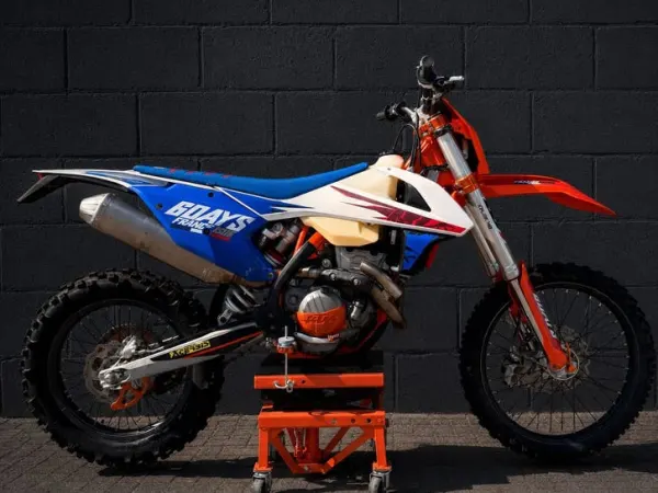 2018 KTM 350 EXC-F Six Days 2018 | Akrapovič | 124u | Upgrades - € 6.999 · Bieden (1/1)