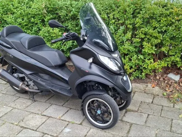 2016 Piaggio MP3 500 - € 5.250 · Bieden (1/1)