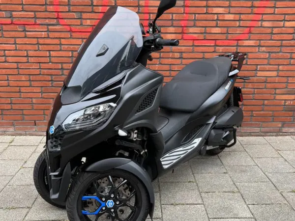 2025 Piaggio MP3 310 - €7,000 (1/1)