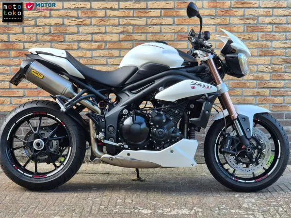 2011 Triumph Speed Triple 1050 ABS - € 5.450 (1/1)