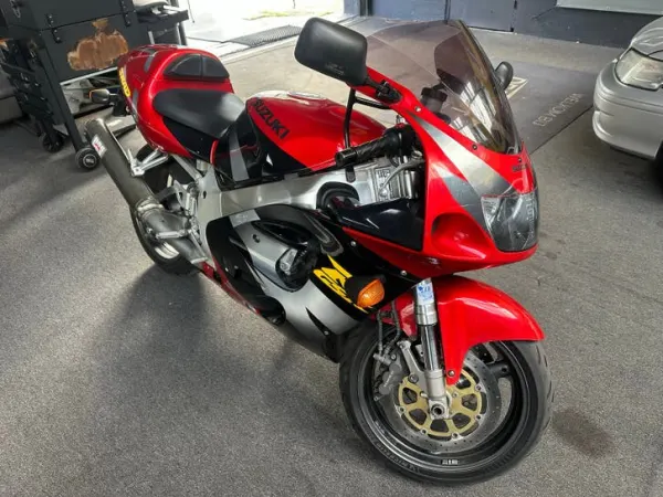 1997 Suzuki GSX-R 750 - € 3.450 (1/1)