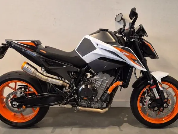 2022 KTM 890 Duke R - Gereserveerd (1/1)