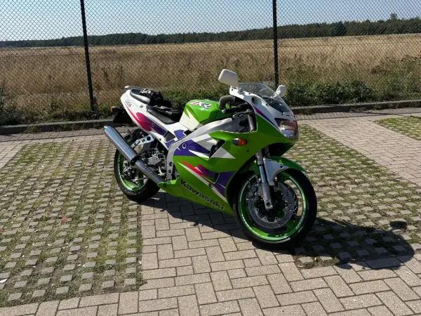 1999 Kawasaki ZXR 400 - € 2.800 (1/1)