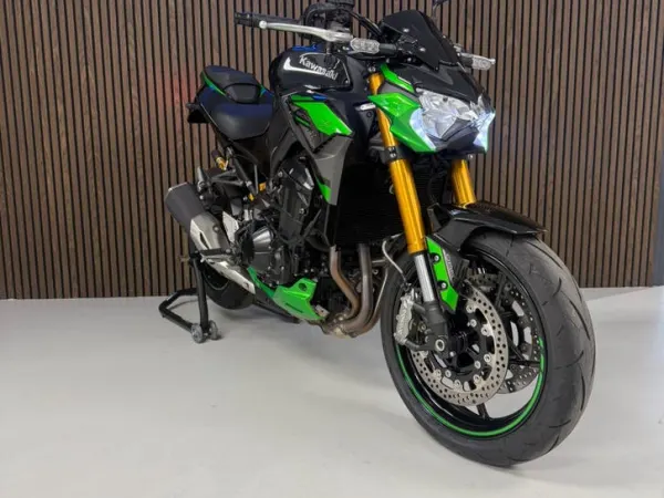 2024 Kawasaki Z900 SE 2024 | 1000km | Zgan | Fabrieksgarantie - €11,950 (1/1)