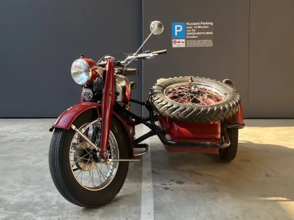 1944 Universal A1000 - €36,950 (1/1)