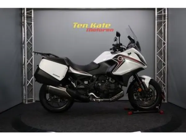 2023 Honda NT 1100 - € 13.340 (1/1)