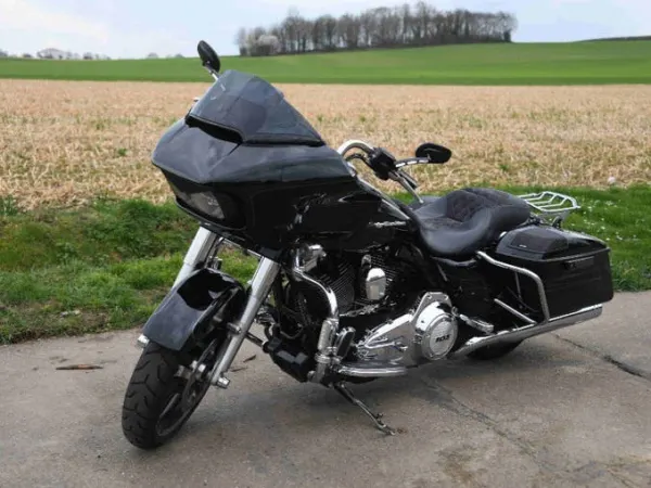 2015 Harley-Davidson Road Glide - € 15.500 · Bieden (1/1)