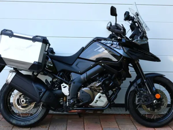 2020 Suzuki V-Strom 1050 XTA Black Edition ABS (bj 2020) - €10,990 (1/1)