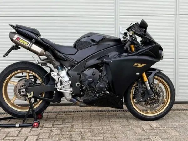 2009 Yamaha Motoren - €9,900 · Bidding (1/1)