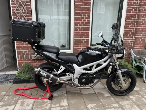 2000 Suzuki SV 650 - € 2.500 (1/1)