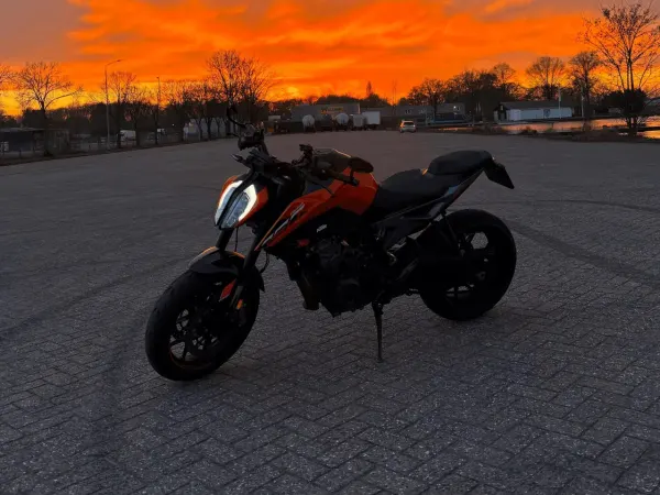 2023 KTM 790 Duke - € 6.850 (1/1)