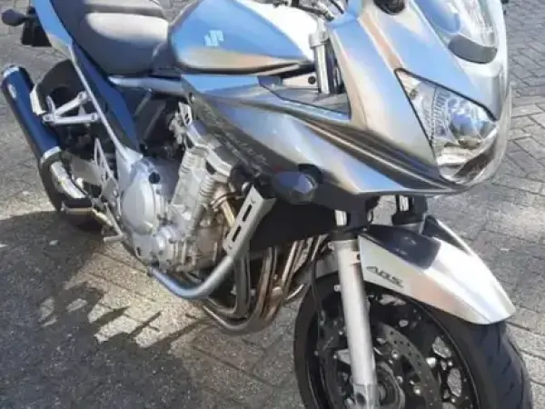 2009 Suzuki Bandit 650 - € 3.699 (1/1)