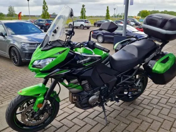 Bouwjaar onbekend Kawasaki Versys 1000-Complete Toermotor met Akrapovic Uitl - € 9.250 · Bieden (1/1)