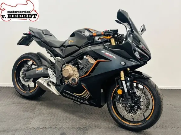 Bouwjaar onbekend Honda CBR 650 R - € 9.450 · Bieden (1/1)