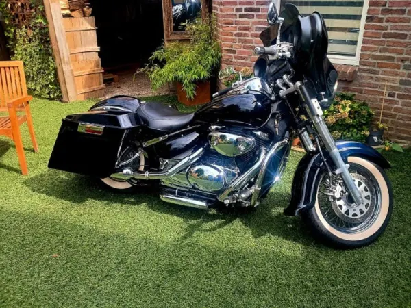 2004 Suzuki VL 800 - € 5.250 · Bieden (1/1)