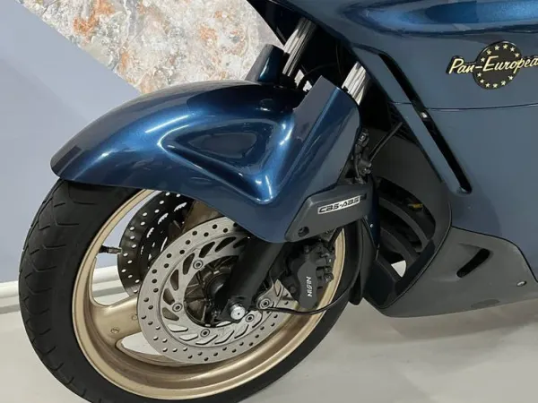 2002 Honda ST 1100 - € 3.250 · Bieden (1/1)