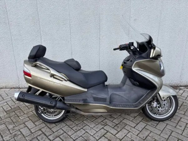 2009 Suzuki Burgman 650 - €2,950 · Bidding (1/1)