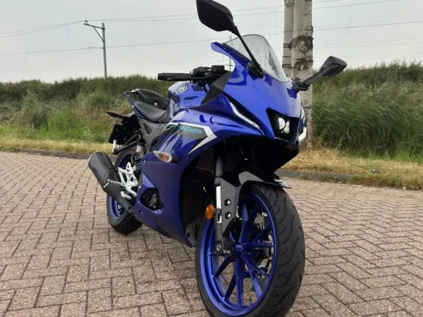2025 Yamaha YZF R 125 - € 6.200 (1/1)