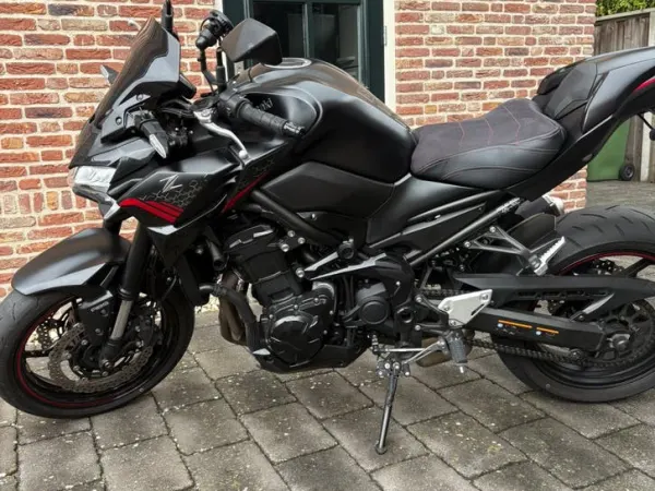 Year unknown Kawasaki z900 | 125pk | 8000 Kilometer Gelopen | bj 2020 - €8,500 · Bidding (1/1)